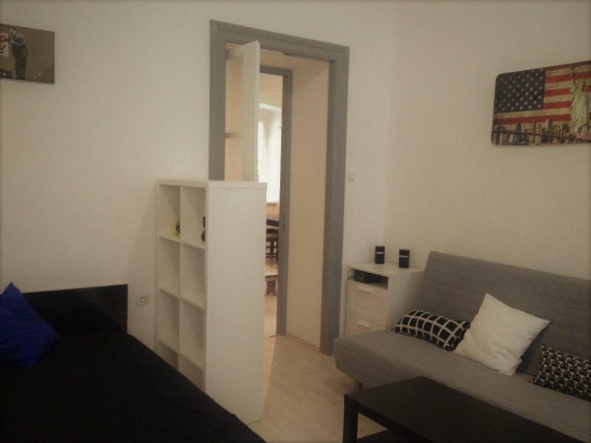 Studio Apartment Diana غييكا المظهر الخارجي الصورة